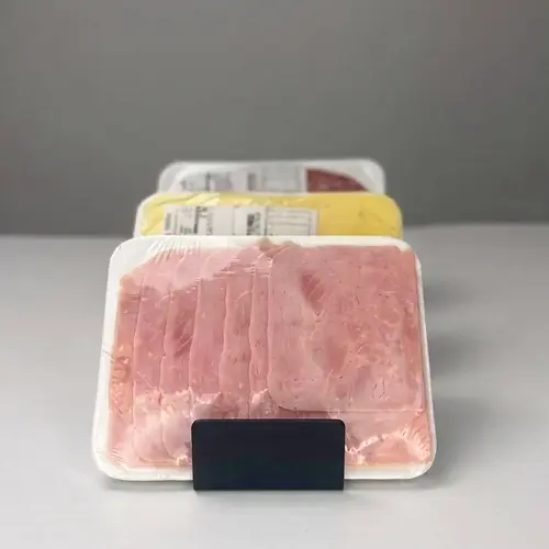 Expositor escadinha preta  para 5 bandejas de frios e carnes (30cm x 9cm x 5,5cm)